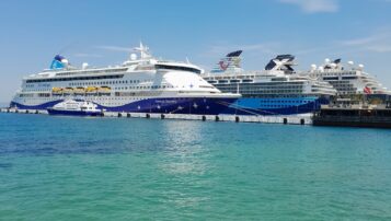 Yunan Adaları (Uçaklı Paket Tur)